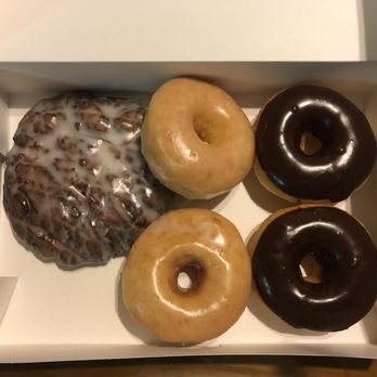 Southern Maid Donuts - six different flavored donuts in a box - Donuts Near Me - Lewisville, Texas Southern Maid Donuts - six different flavored donuts in a box - Donuts Near Me - Lewisville, Texas