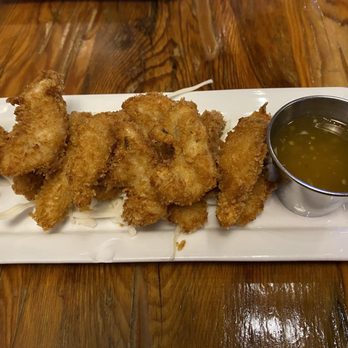 Khao San Road - Garlic chicken - Thai Near Me - Toronto, Ontario