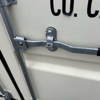 Willow Self Storage - Can obviously lock on the handle - Self Storage Near Me - Willow, Alaska