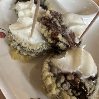 Sushi Taku - Fried Oreos - Japanese Near Me - Chicago, Illinois Sushi Taku - Fried Oreos - Japanese Near Me - Chicago, Illinois