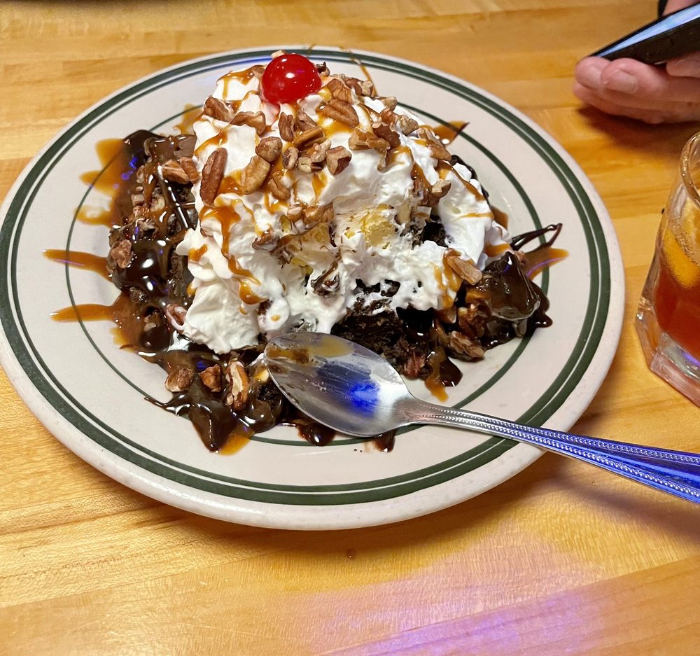 Social spots from Grandma’s Saloon & Grill - Canal Park