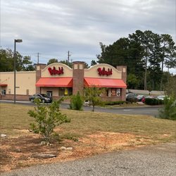 Dunkin' - Turn in and Bojangles is on right