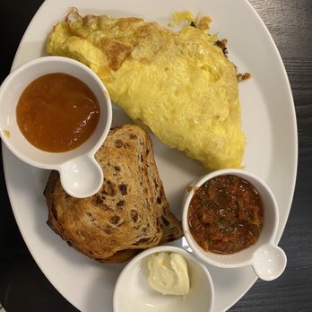 Gaia House Cafe - Pesto cheese omlette - Vegetarian Near Me - Grand Rapids, Michigan Gaia House Cafe - Pesto cheese omlette - Vegetarian Near Me - Grand Rapids, Michigan