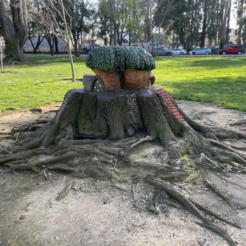 Washington Park - Parks Near Me - Burlingame, California