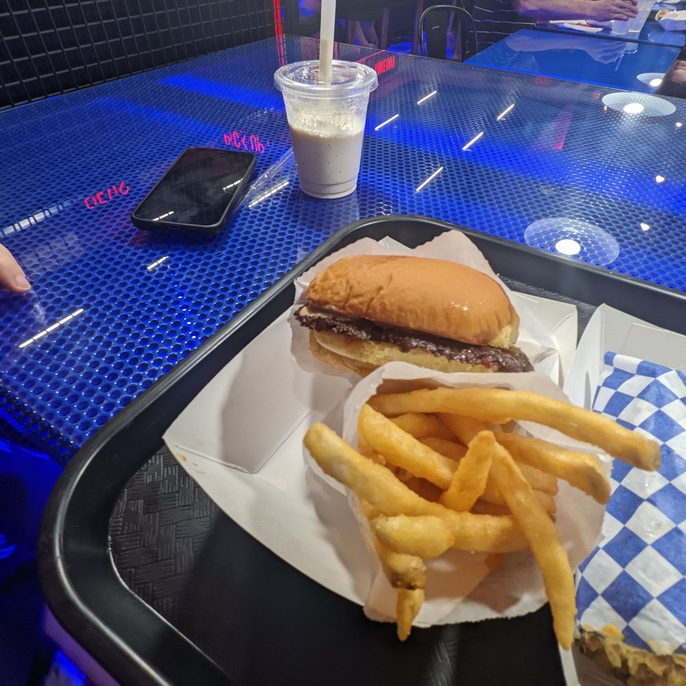 Burger Bodega - Burger and fries. - Burgers Near Me - Houston, Texas Burger Bodega - Burger and fries. - Burgers Near Me - Houston, Texas