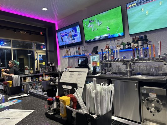 TopGolf by null