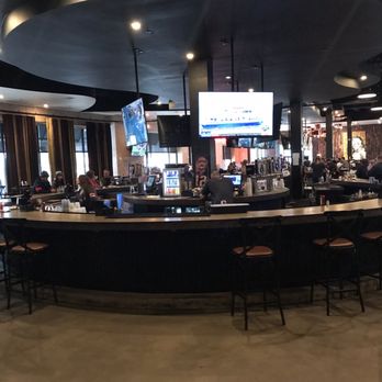 Six String Grill & Stage - Music Venues Near Me - Foxborough, Massachusetts