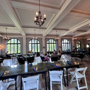 The Edward Ball Dining Room - Dining room - Seafood Near Me - Crawfordville, Florida The Edward Ball Dining Room - Dining room - Seafood Near Me - Crawfordville, Florida