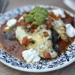 Besta-Wan Pizza House - Huevos ranchero..so good!!!