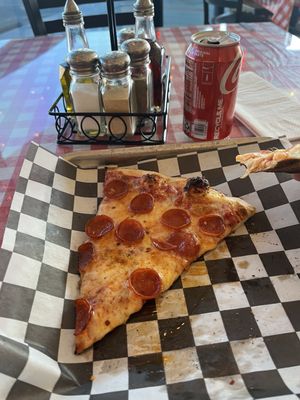 Mama Maxie's Pizzeria by null