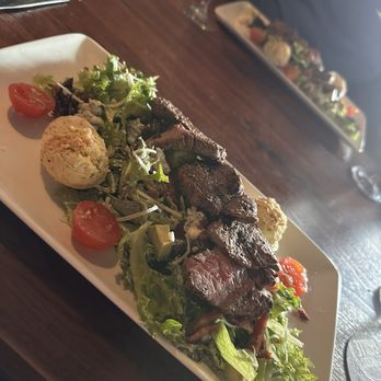 Del Frisco's Grille - Steakhouse salad - Steakhouses Near Me - The Woodlands, Texas Del Frisco's Grille - Steakhouse salad - Steakhouses Near Me - The Woodlands, Texas