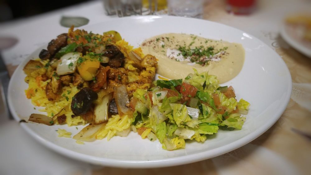 QUEEN SWEETS & BAKERY 4107 N Cherry St, Kansas City, Missouri 241