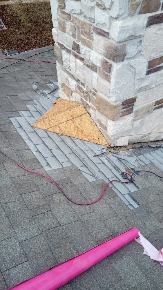 Slide of Emerson Roofing & Siding