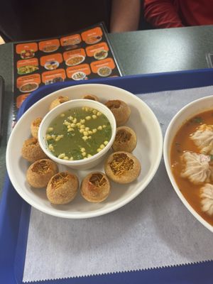 Mom's MoMo and Deli by null