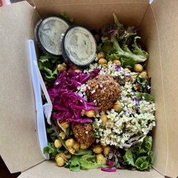 Falafel Salad