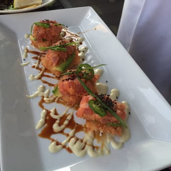 zinc@shade - Spicy Tuna on Crispy Rice!! Perfect every time and you get a good sized portion:-) - New American Near Me - Manhattan Beach, California zinc@shade - Spicy Tuna on Crispy Rice!! Perfect every time and you get a good sized portion:-) - New American Near Me - Manhattan Beach, California