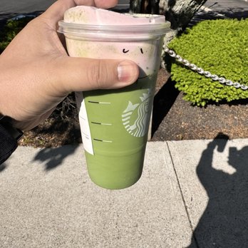 Starbucks - Coffee & Tea Near Me - Quincy, Massachusetts