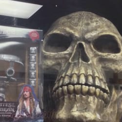 CC'S Pirate Treasures - Skull at CC's