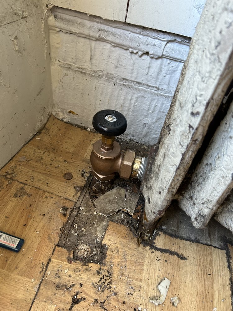 Slide of A&A pro pipe repair and heating services