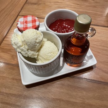 Serrano Vista Cafe - Syrup for pancakes and jelly for toast - Cafes Near Me - S Highland, California Serrano Vista Cafe - Syrup for pancakes and jelly for toast - Cafes Near Me - S Highland, California