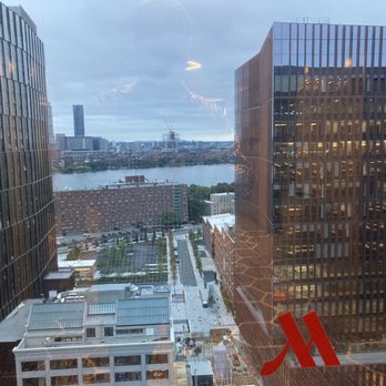 Boston Marriott Cambridge - Hotels Near Me - Cambridge, Massachusetts