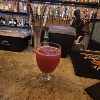 Kluddes Kitchen + Bar - Gastropubs Near Me - Redlands, California