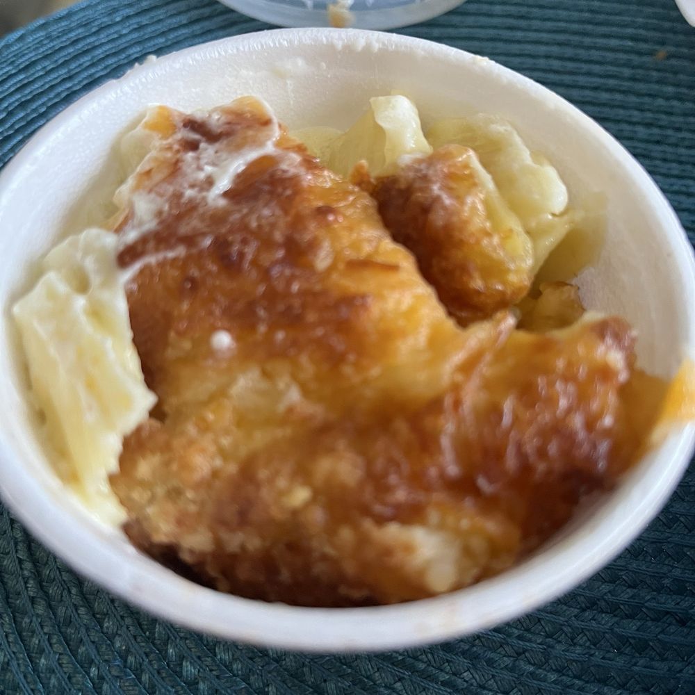 Macaroni and cheese, to go.