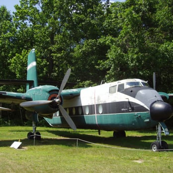 New England Air Museum - C-7a caribou - Museums Near Me - Windsor Locks, Connecticut New England Air Museum - C-7a caribou - Museums Near Me - Windsor Locks, Connecticut