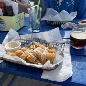 Hurricane Rooftop Bar - Cocktail Bars Near Me - St Pete Beach, Florida