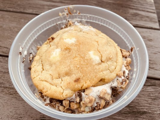 The Baked Bear by null