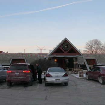 Dover Straits - Exterior - Seafood Near Me - Mundelein, Illinois