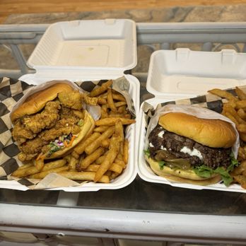 Surf Dawgs Grill - Food Trucks Near Me - Surfside Beach, South Carolina Surf Dawgs Grill - Food Trucks Near Me - Surfside Beach, South Carolina