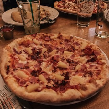 Piecasso - The big kahuna (with pizza sauce) - Pizza Near Me - Stowe, Vermont Piecasso - The big kahuna (with pizza sauce) - Pizza Near Me - Stowe, Vermont