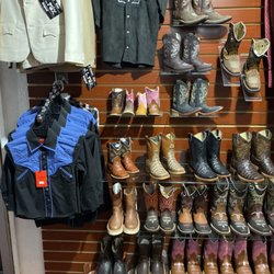 Rancho Viejo boots - 1 st stores children's section