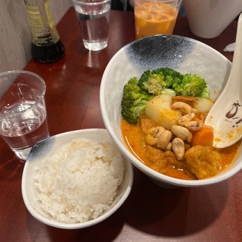 ZumoThai - Massaman Curry - Asian Fusion Near Me - Washington, DC, District of Columbia