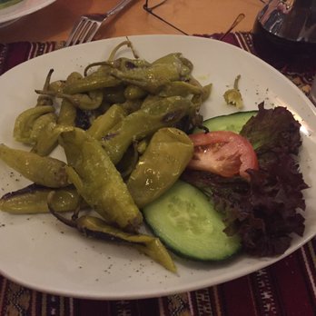 Restaurant Akropolis - Gegrillte Peperoni mit Knoblauch - Mediterranean Near Me - Zossen, BB