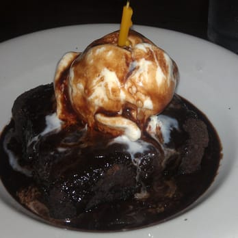 Horsefeathers - Warm brownie w/vanilla ice cream!! Decadent! - American Near Me - Tarrytown, New York