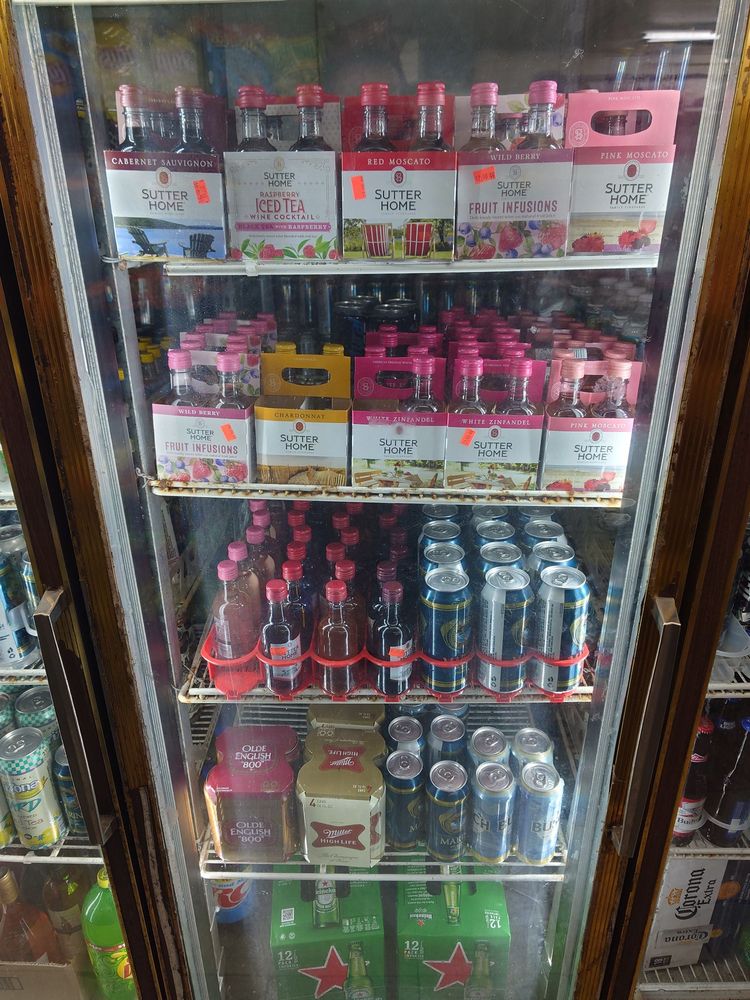 R T Discount Beverages Image