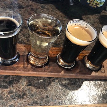 Pete's Place - $3 flight! - New American Near Me - Taylor, Michigan Pete's Place - $3 flight! - New American Near Me - Taylor, Michigan