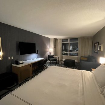 Caesars Windsor - Room. - Casinos Near Me - Windsor, Ontario