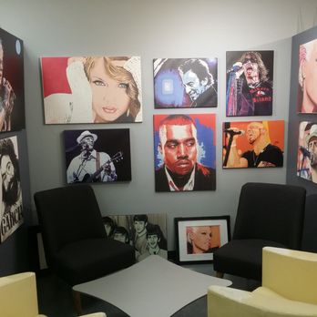 Portnoy Gallery - Finally made it into the Gallery. This is a must visit in Las Vegas. Celebrity wall. - Commissioned Artists Near Me - Las Vegas, Nevada Portnoy Gallery - Finally made it into the Gallery. This is a must visit in Las Vegas. Celebrity wall. - Commissioned Artists Near Me - Las Vegas, Nevada
