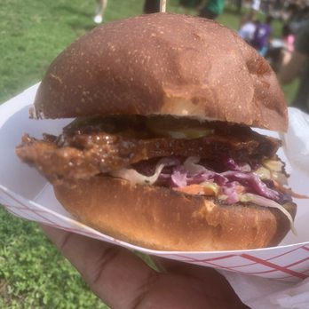 Smorgasburg - Seitan Sandwhich from Monks BBQ - Street Vendors Near Me - Brooklyn, New York Smorgasburg - Seitan Sandwhich from Monks BBQ - Street Vendors Near Me - Brooklyn, New York