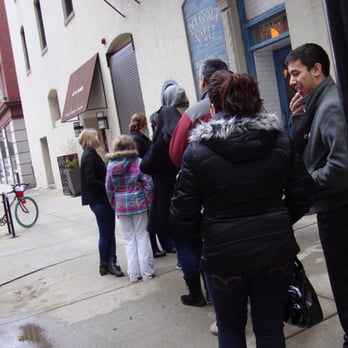 Doughnut Vault - Line up at 9:30 am - Donuts Near Me - Chicago, Illinois Doughnut Vault - Line up at 9:30 am - Donuts Near Me - Chicago, Illinois