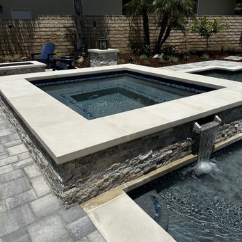 SCV Pools  - Huge jacuzzi with two spillovers. - Masonry/Concrete Near Me - Simi Valley, California