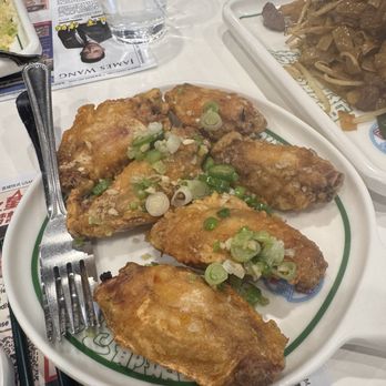 Hong Kong Cafe - Do Deep-Fried Chicken Wing with Pepper Salt - Hong Kong Style Cafe Near Me - Walnut, California Hong Kong Cafe - Do Deep-Fried Chicken Wing with Pepper Salt - Hong Kong Style Cafe Near Me - Walnut, California