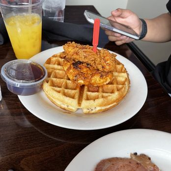 The Diner - Hot chicken and waffles - New American Near Me - Nashville, Tennessee The Diner - Hot chicken and waffles - New American Near Me - Nashville, Tennessee