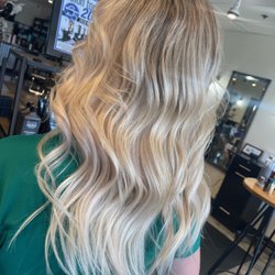 VAULT Salon - Blonde balayage