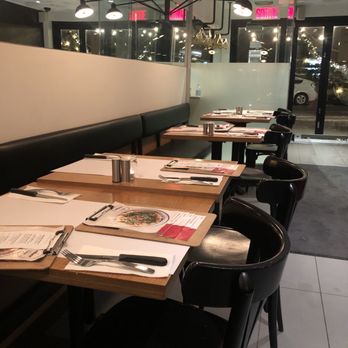 Milano Restaurant Pizza - Inside - Pizza Near Me - Quebec City, Quebec Milano Restaurant Pizza - Inside - Pizza Near Me - Quebec City, Quebec