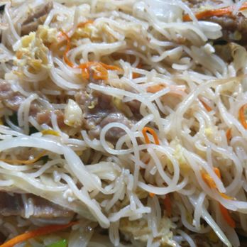 Hong Kong Cafe - Beef chow fun - Chinese Near Me - Brookline, Massachusetts Hong Kong Cafe - Beef chow fun - Chinese Near Me - Brookline, Massachusetts