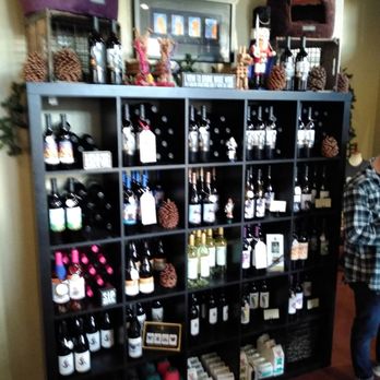 Mutt Lynch Winery - A wine library makes for enjoyable reading. - Wineries Near Me - Windsor, California